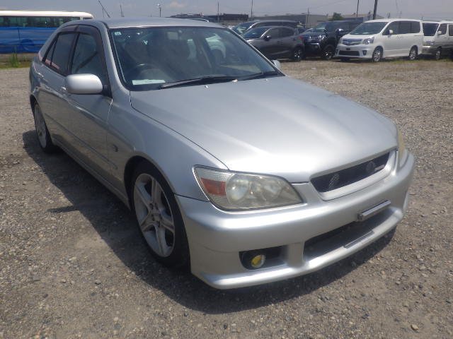 2000 Toyota Altezza GXE10 AS200Z Edition
